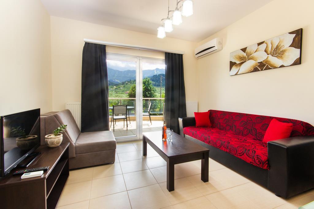 Bivas Apartments Limenas  Ngoại thất bức ảnh